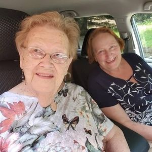 Meet your Posher, Diane